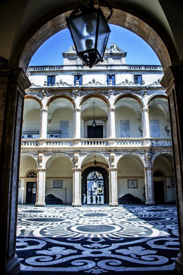 Fabrizi Acomodação com café da manhã Catânia Exterior foto